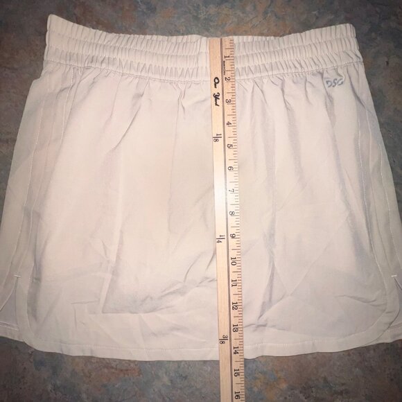 DSG Women's Mid-Rise Stride Skort, Small, Beige - Picture 3 of 9